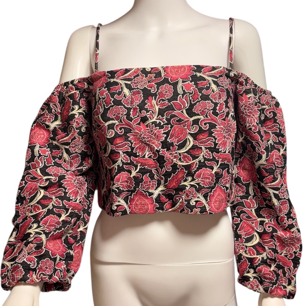 Carol Bassi off shoulder floral top - size M 🌟